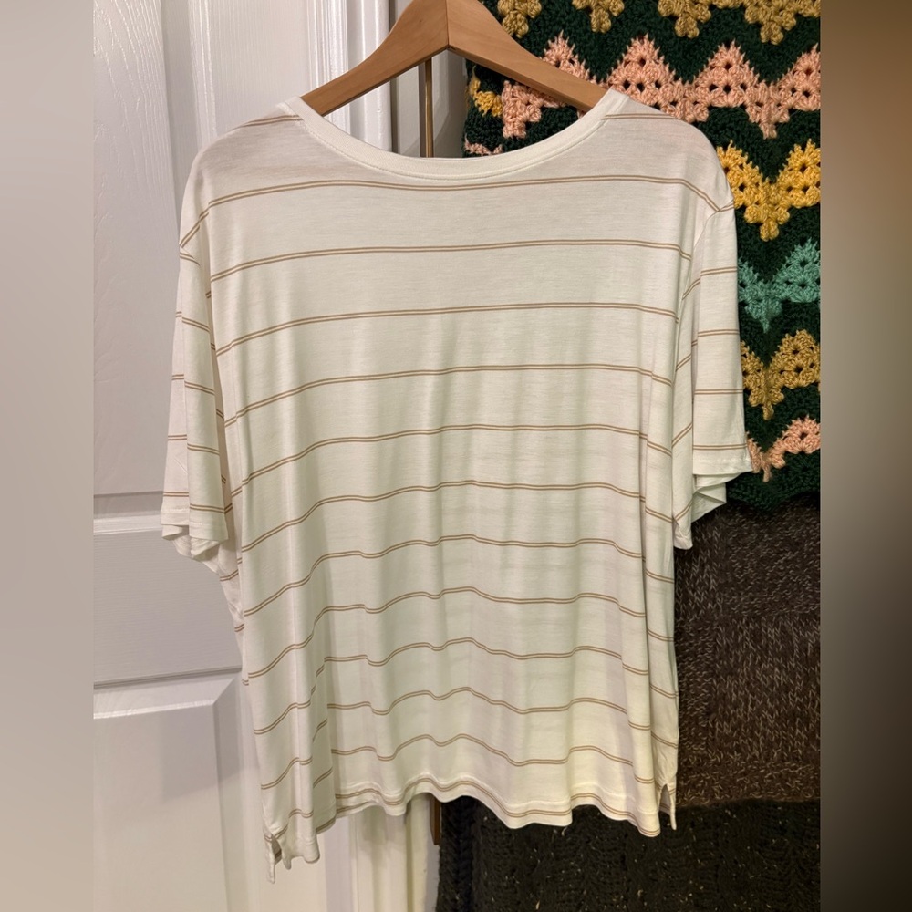 Able boxy tee